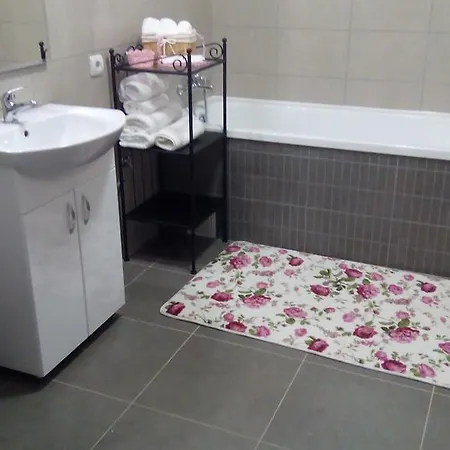 Апартаменти Kassandra Apartament *